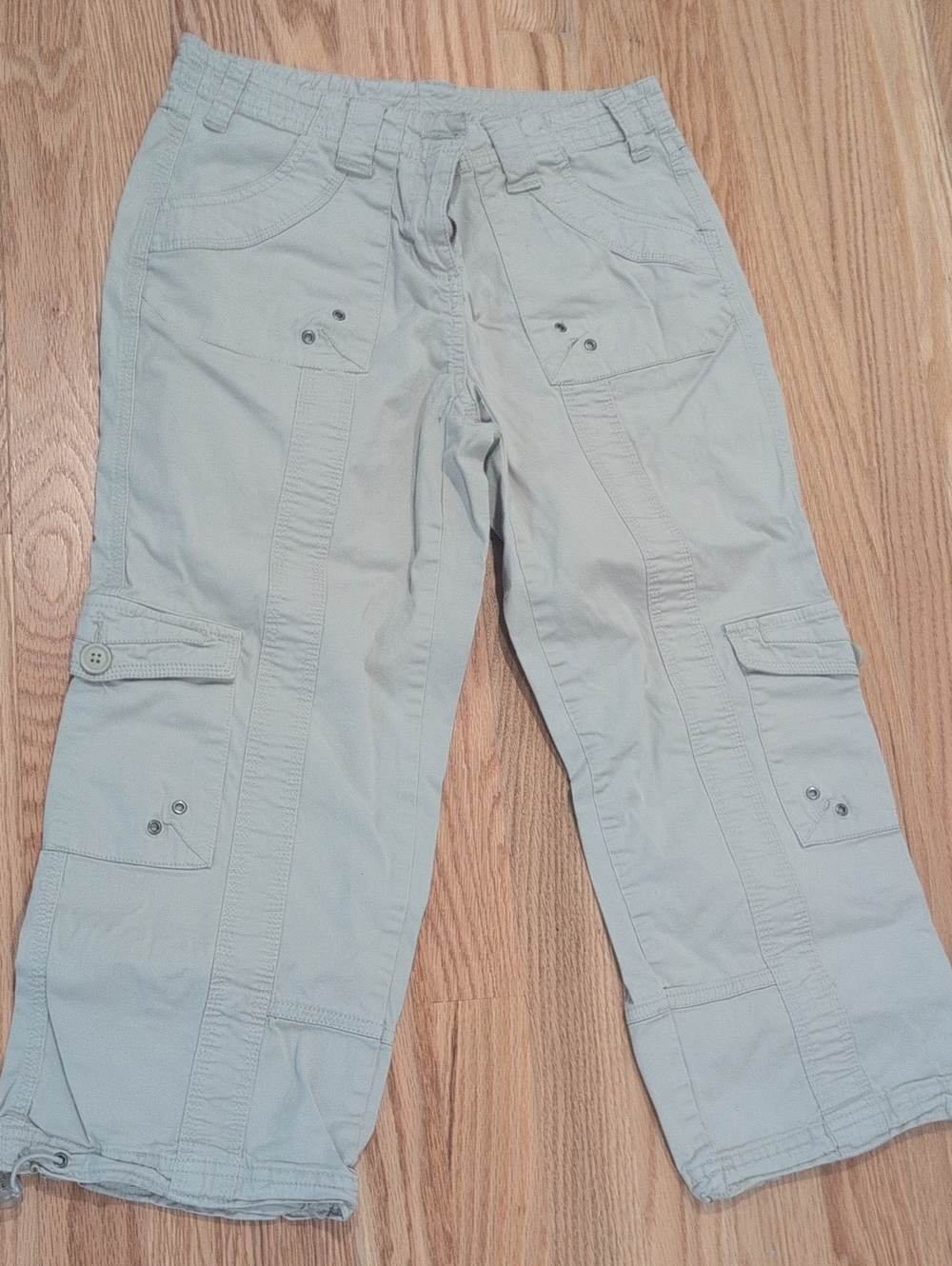 Women's Lightweight Cargo Pants in Light Beige